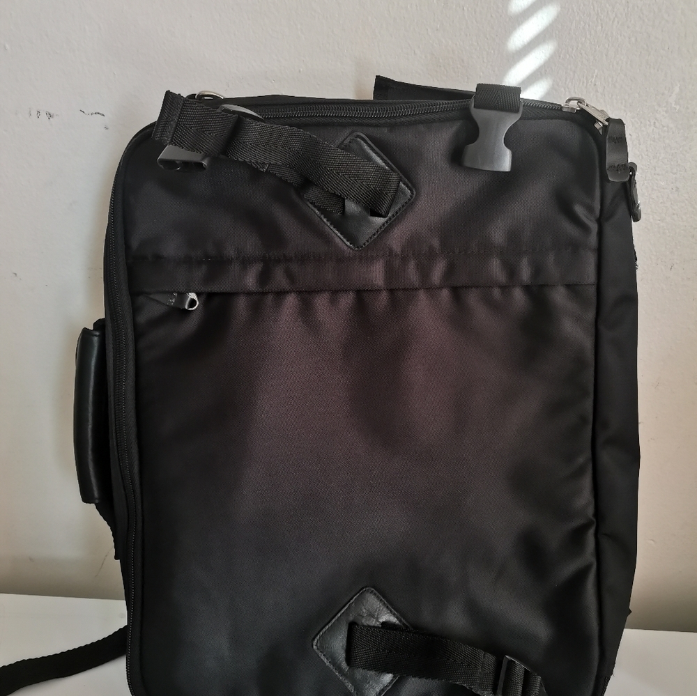 GAP TRAVEL AND LAPTOP BAG - Picture 10 of 16